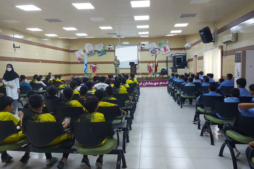 برگزاری کارگاه گردشگری کودک و محیط‌زیست در مدارس بندرعباس